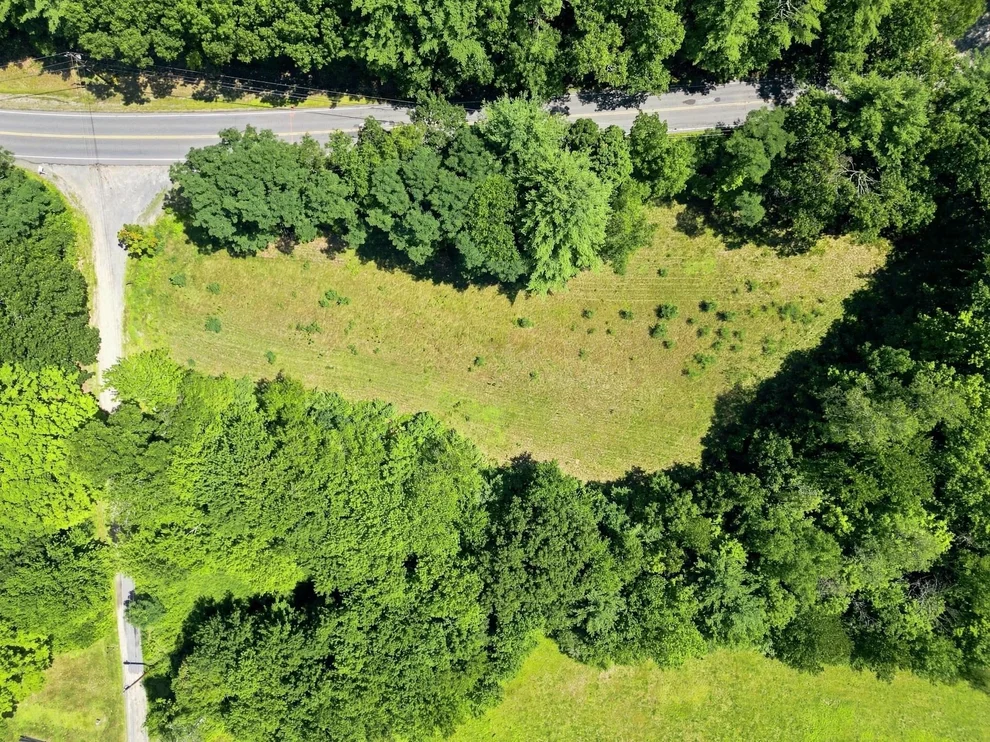 Unit for sale at 1A Smith, Amherst, NH 03031