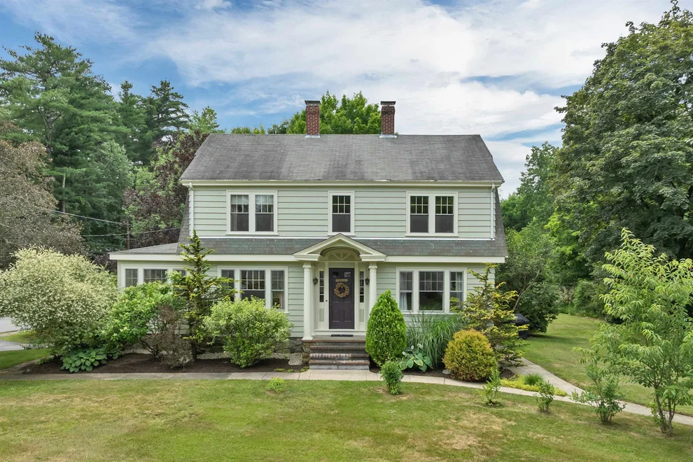 Unit for sale at 23 West Main, Newton, NH 03859