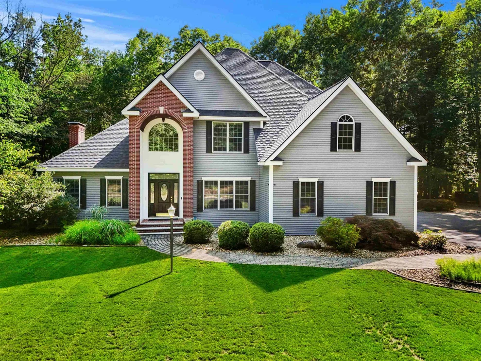 Unit for sale at 6 Evergreen, Plaistow, NH 03865