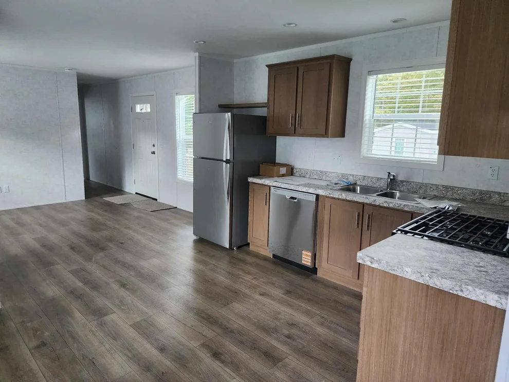 Unit for sale at 32 Cassie, Bennington, VT 05201