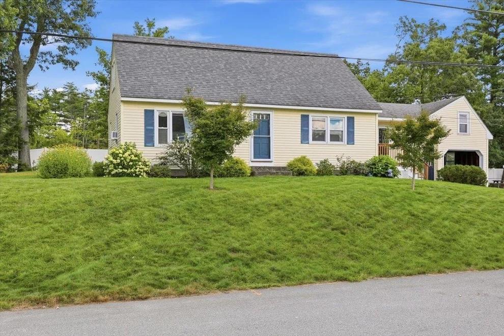 Unit for sale at 7 Hideaway, Nashua, NH 03064