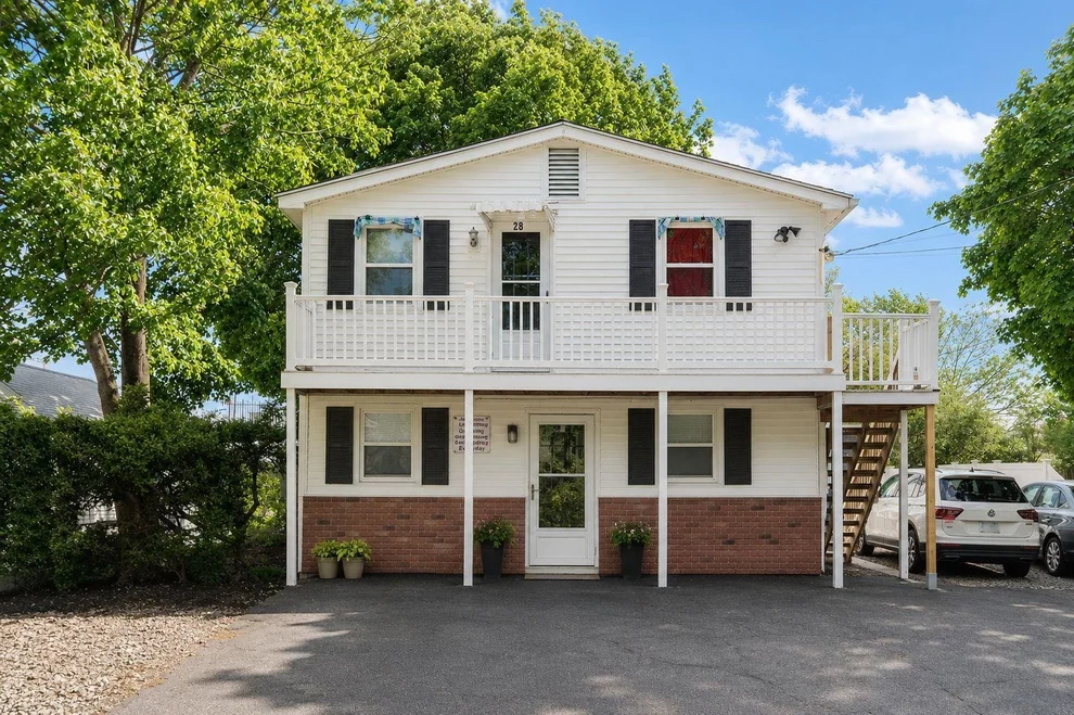 Unit for sale at 28-30 Thorwald, Hampton, NH 03842