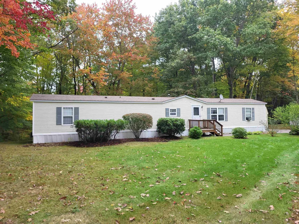 Unit for sale at 732 Concord Stage, Weare, NH 03281
