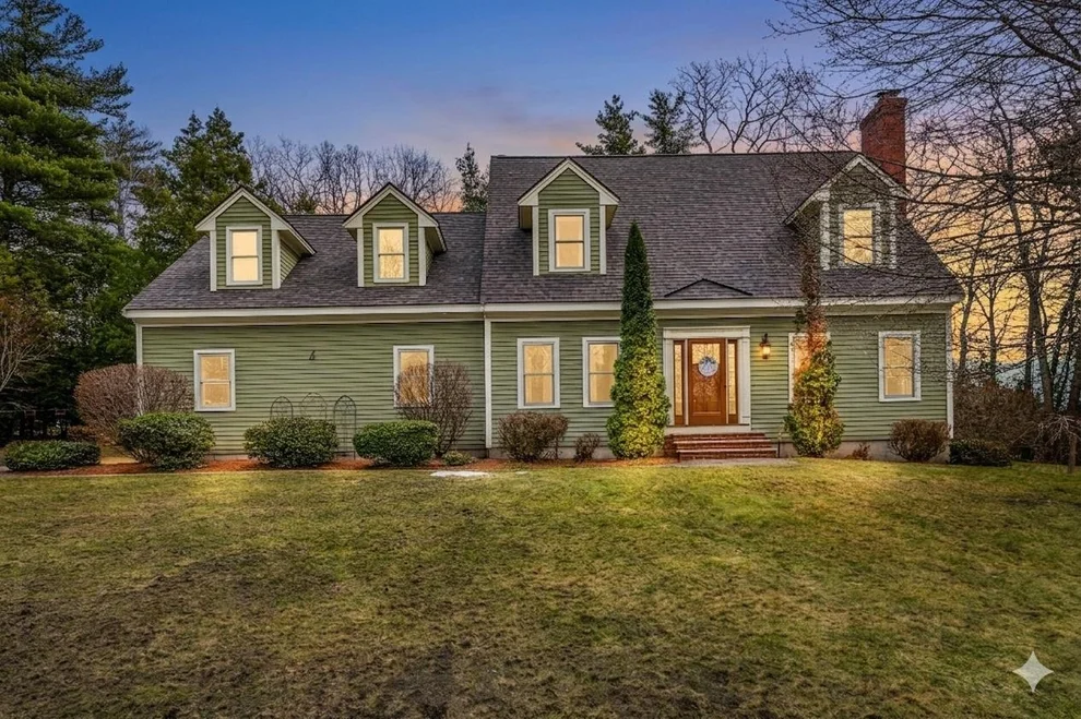 Unit for sale at 71 Deerwood, Chester, NH 03036
