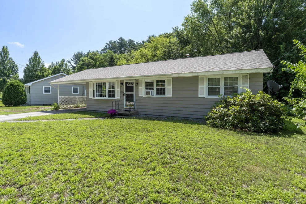 Unit for sale at 243 Gabrielle, Manchester, NH 03103