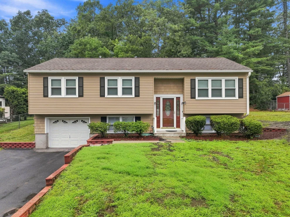 Unit for sale at 6 Penobscot, Nashua, NH 03062