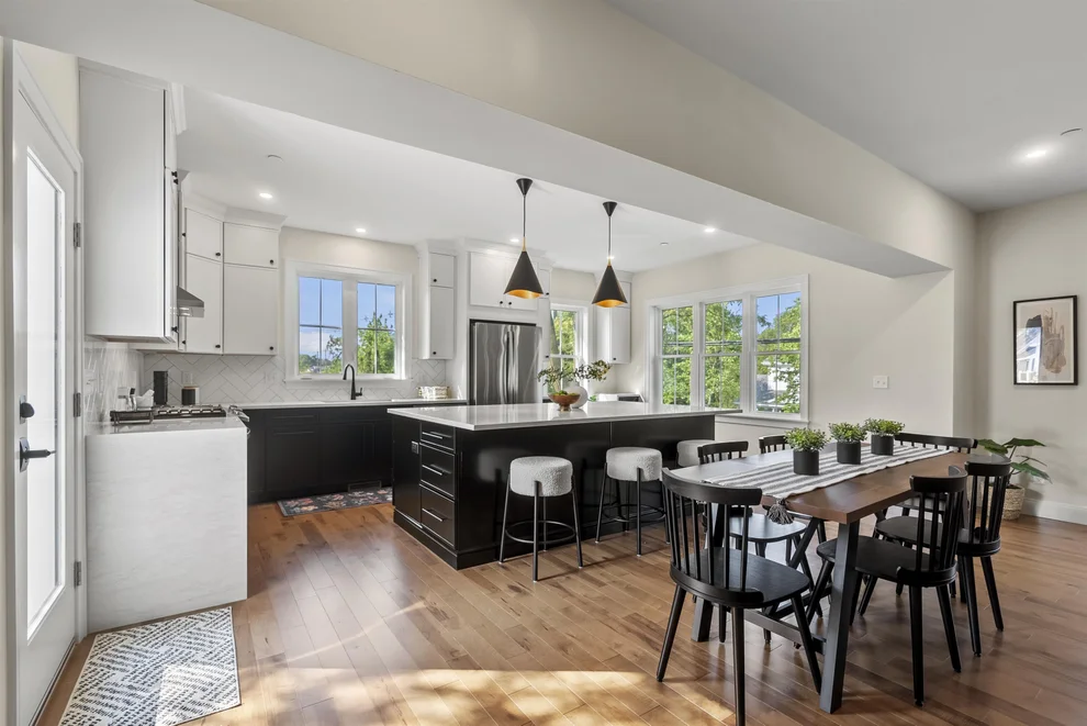 Unit for sale at 12 Grapvine, Portsmouth, NH 03801