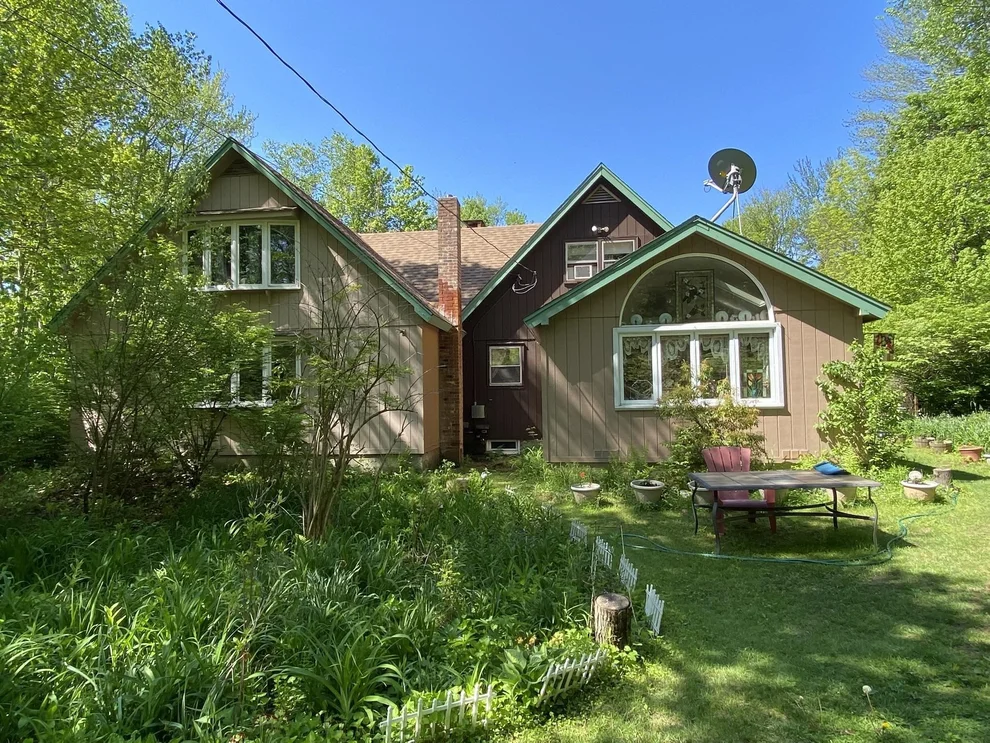 Unit for sale at 985 Chapel Hill, Whitingham, VT 05361