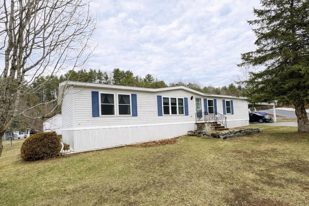 Unit for sale at 41 Thrush, Lyndon, VT 05851