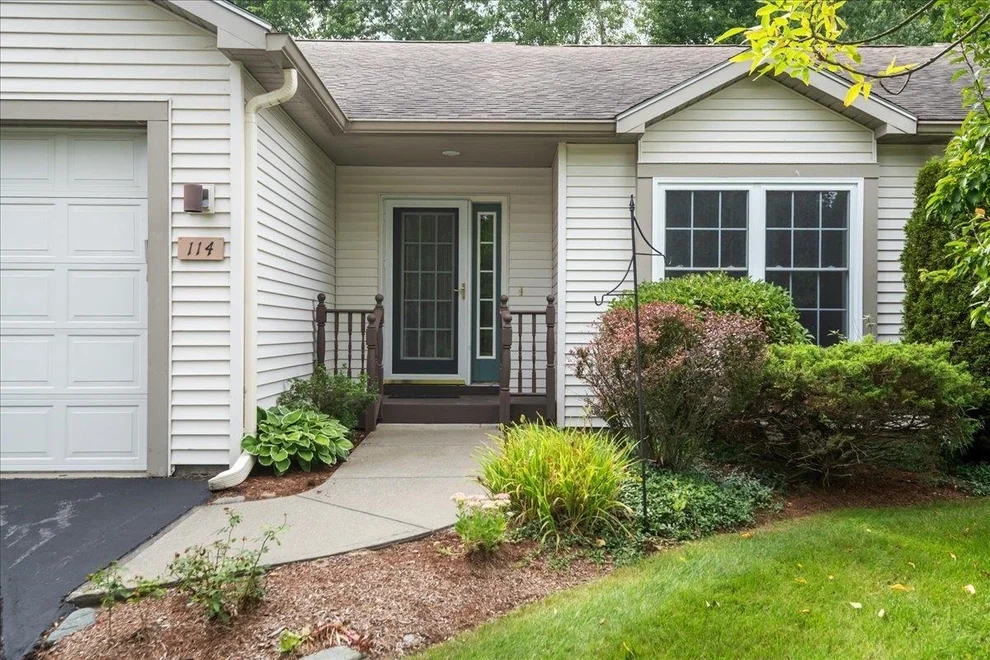 Unit for sale at 114 Honeysuckle, Williston, VT 05495