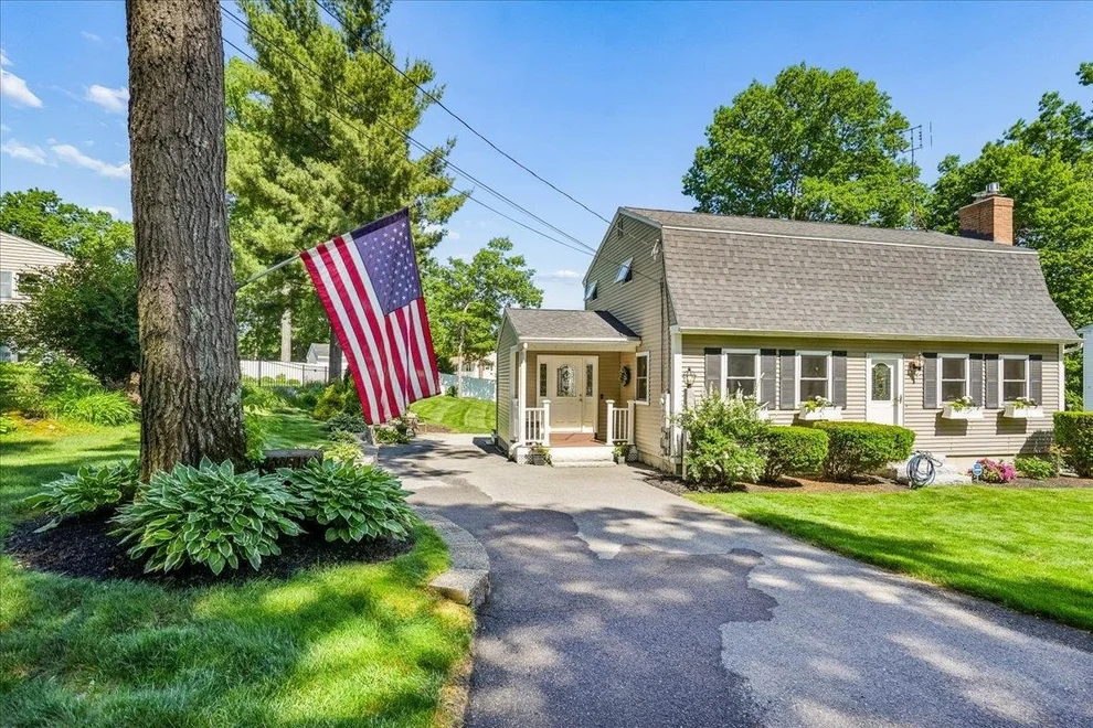 Unit for sale at 400 Medford, Manchester, NH 03109