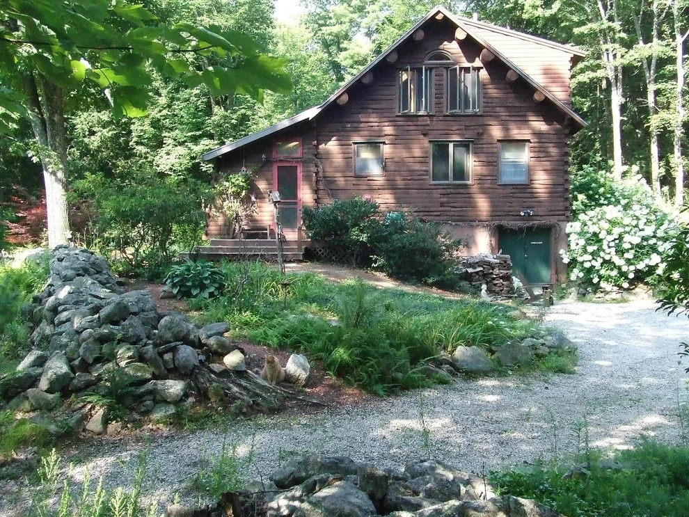 Unit for sale at 759 1St Crown Point, Strafford, NH 03884