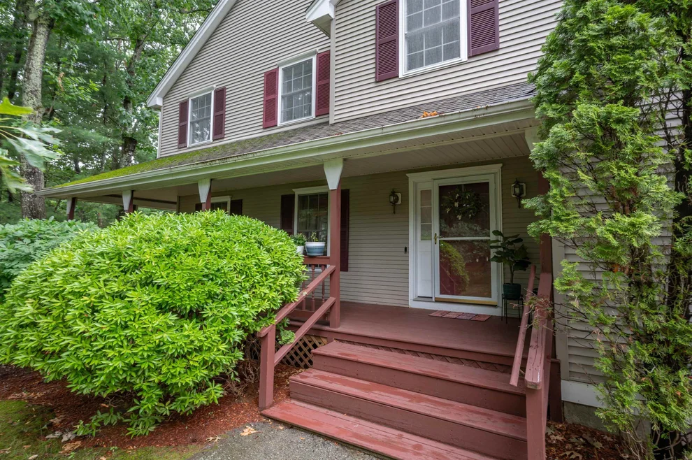 Unit for sale at 10 Castlegate, Nashua, NH 03063