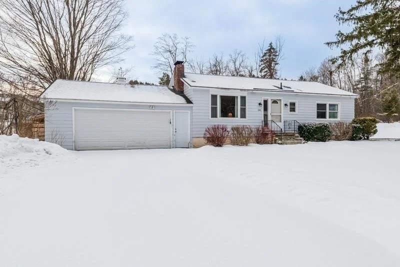 Unit for sale at 141 Hillvale, Manchester, VT 05255