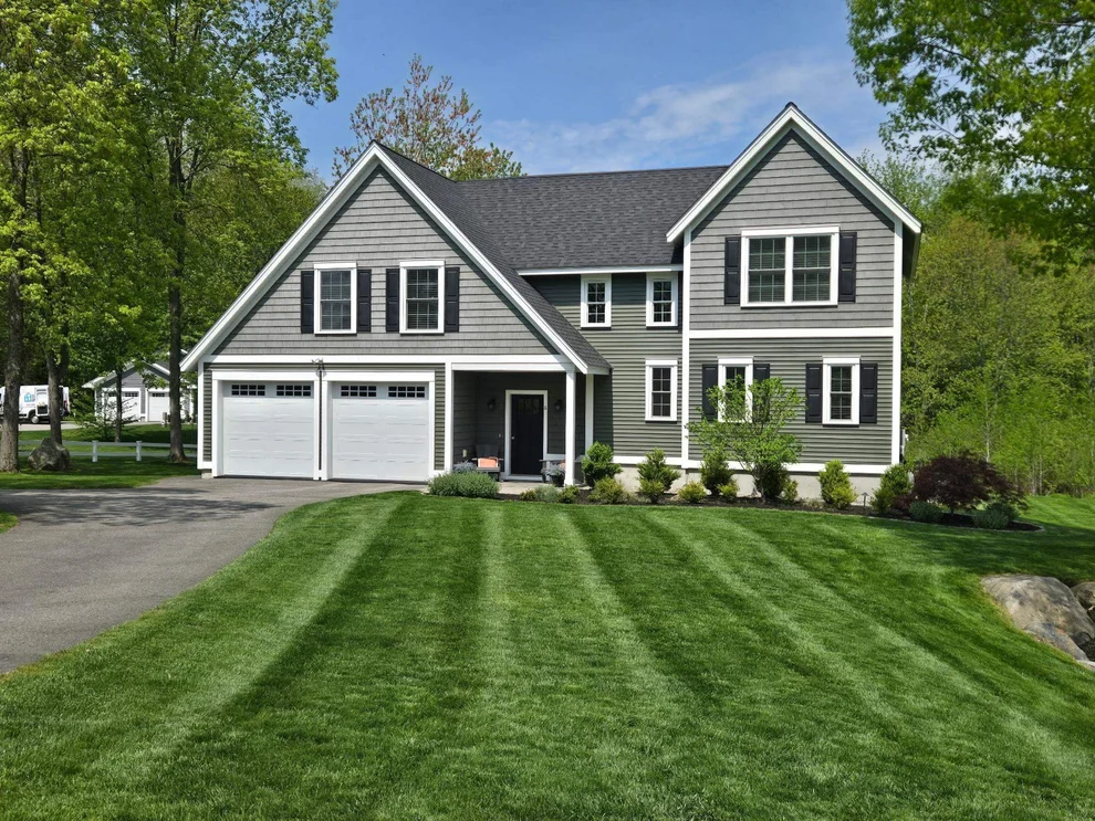 Unit for sale at 6 Betty, Stratham, NH 03885