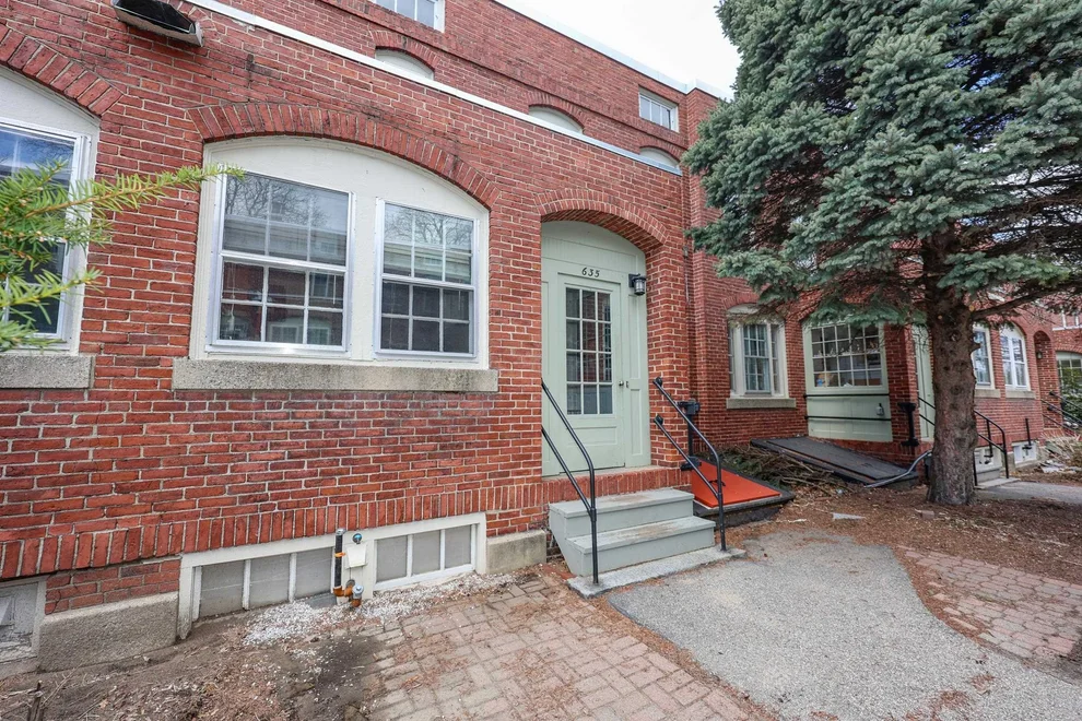 Unit for sale at 635 Canal, Manchester, NH 03101