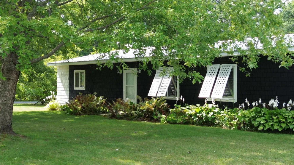 Unit for sale at 103 Gravelle, Milton, VT 05468