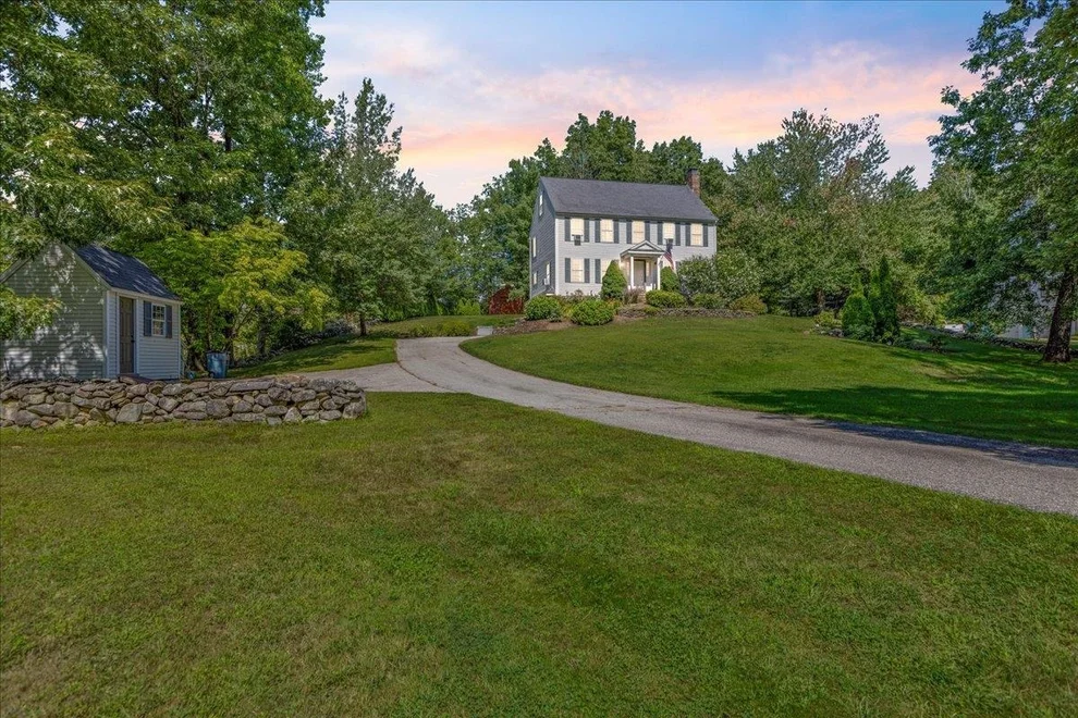 Unit for sale at 71 Pond, Newton, NH 03858