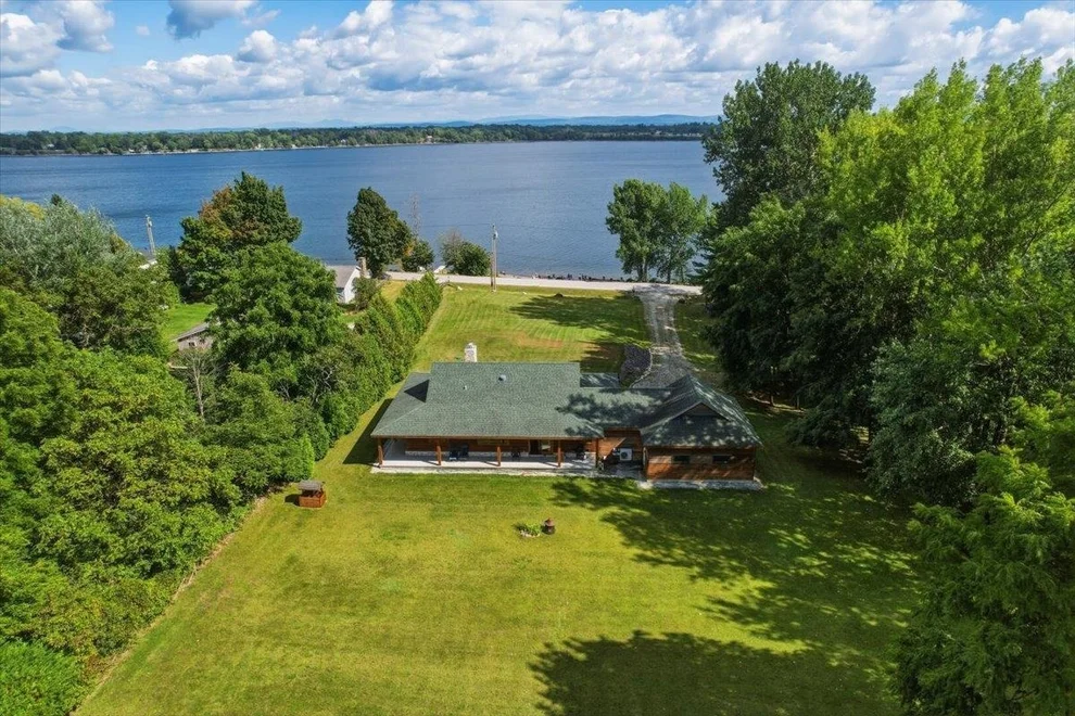 Unit for sale at 1099 E Shore, Isle La Motte, VT 05463