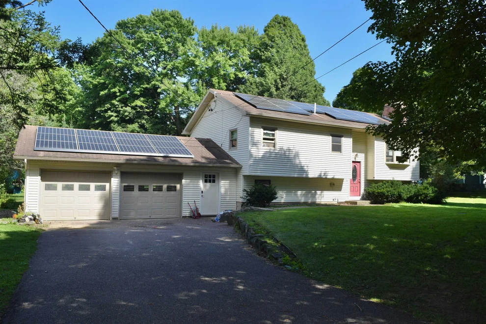 Unit for sale at 17 Packard, Jericho, VT 05465