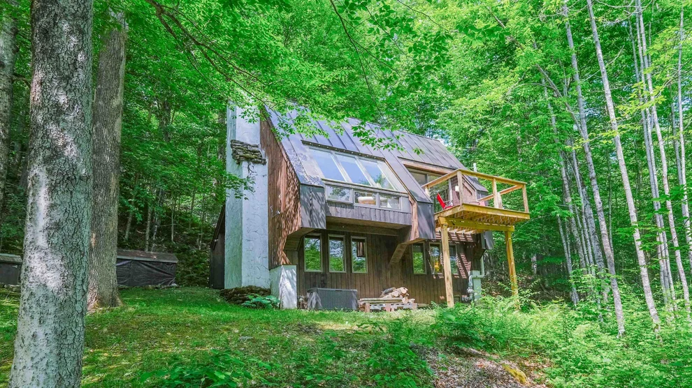 Unit for sale at 366 Crimson Hawk, Plymouth, VT 05056