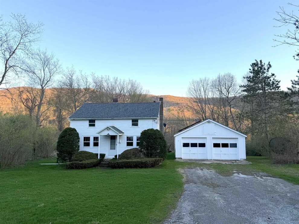 Unit for sale at 4991 VT Route 313, Arlington, VT 05250