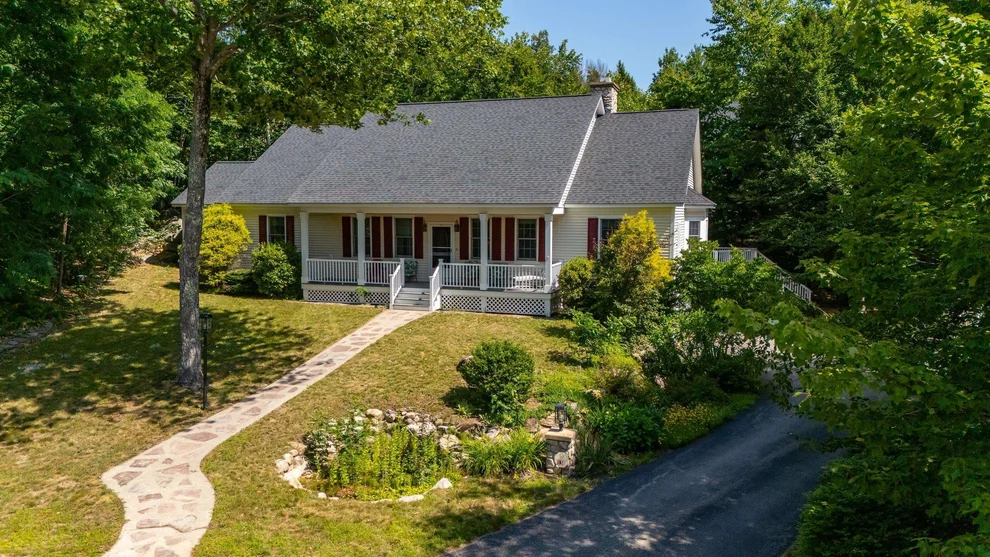 Unit for sale at 138 Samuel Hale, Hales Location, NH 03860