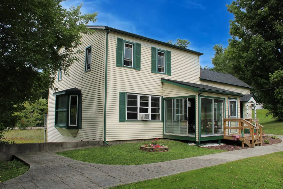 Unit for sale at 547 N. Main, Wallingford, VT 05773