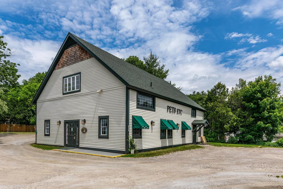 Unit for sale at 609-617 Depot, Manchester, VT 05255