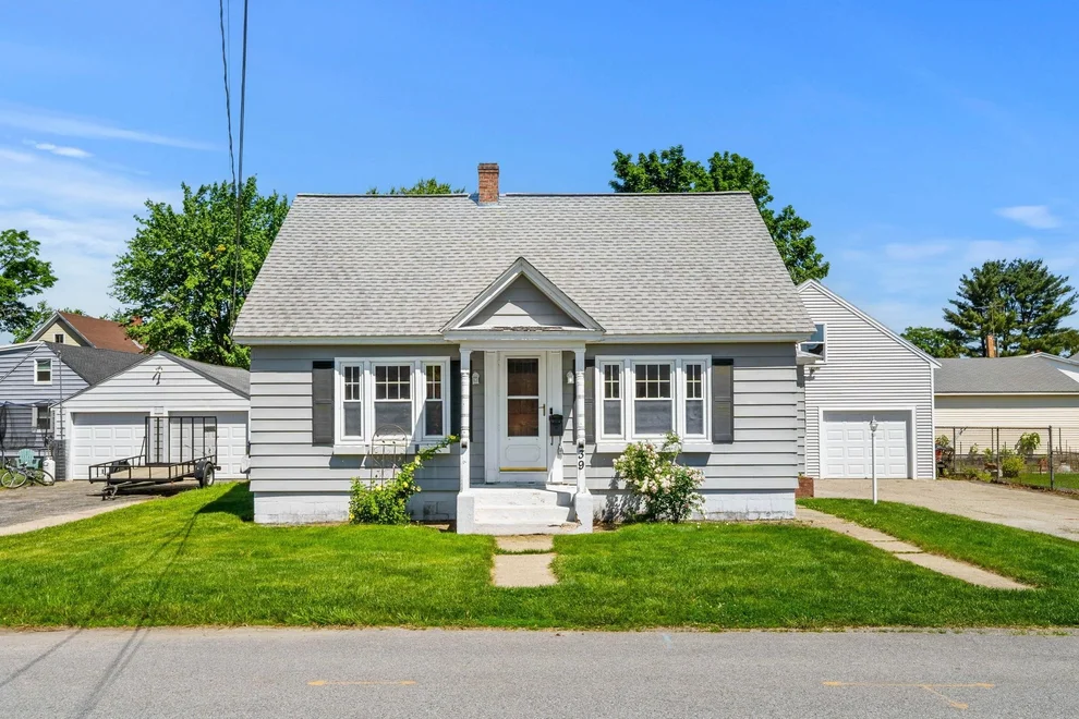 Unit for sale at 39 Lovewell, Nashua, NH 03060