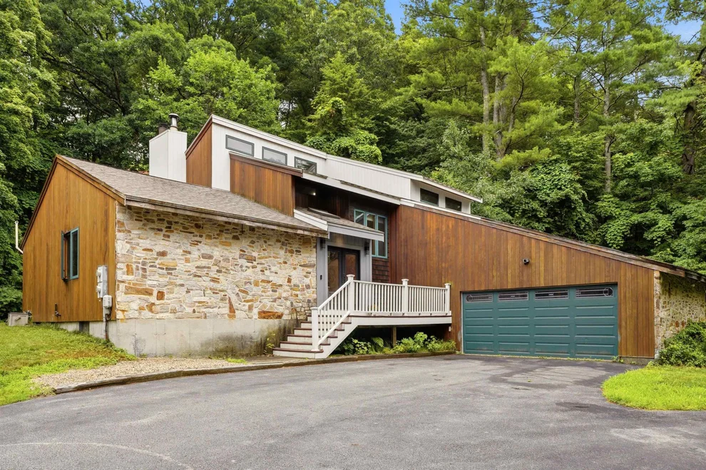 Unit for sale at 17 Spring Hill, Mont Vernon, NH 03057