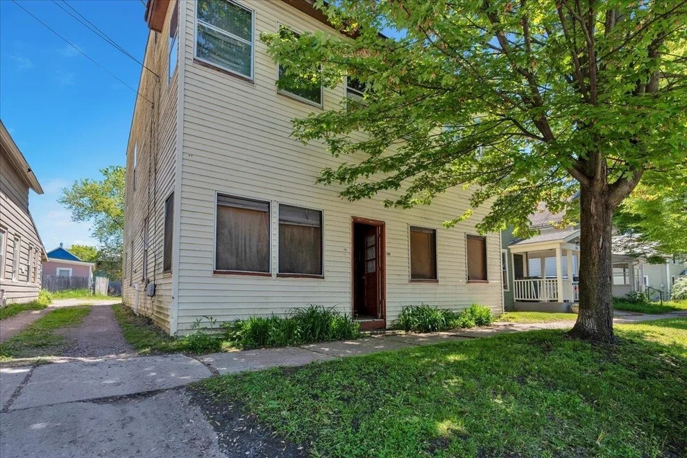 Unit for sale at 174-176 North Champlain, Burlington, VT 05401
