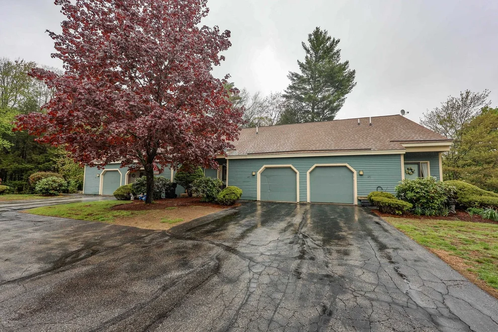 Unit for sale at 125 Indian Rock, Merrimack, NH 03054