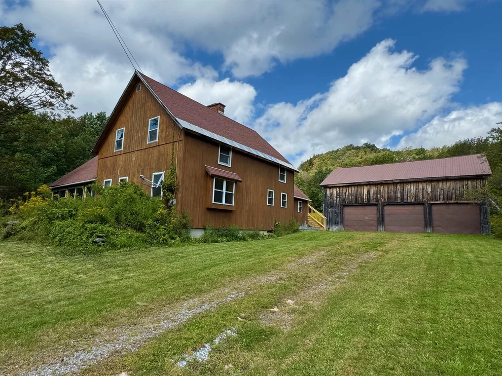 Unit for sale at 1059 Bailey Hill, Readsboro, VT 05350