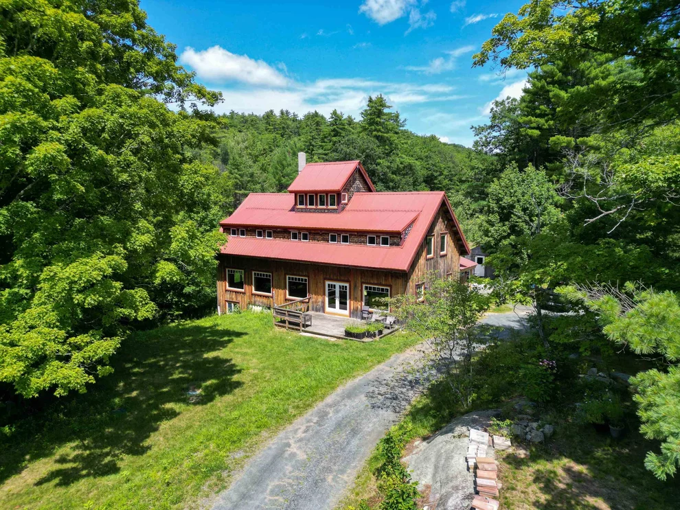 Unit for sale at 144 Codfish Hill, Canaan, NH 03741