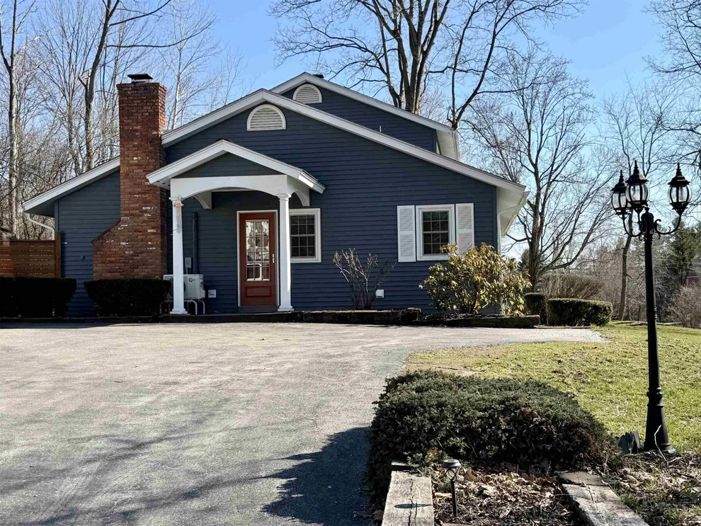 Unit for sale at 2 Robinwood, Rutland City, VT 05701