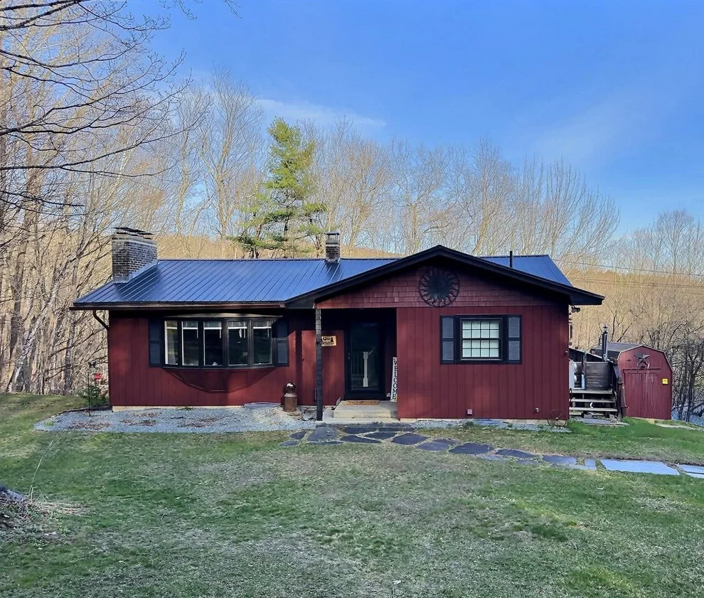 Unit for sale at 1568 Spaulding, St. Johnsbury, VT 05819