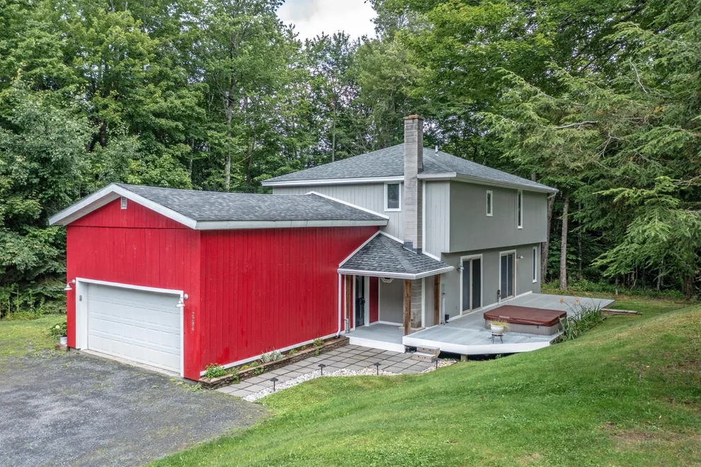 Unit for sale at 2294 VT Rt. 100, Duxbury, VT 05676