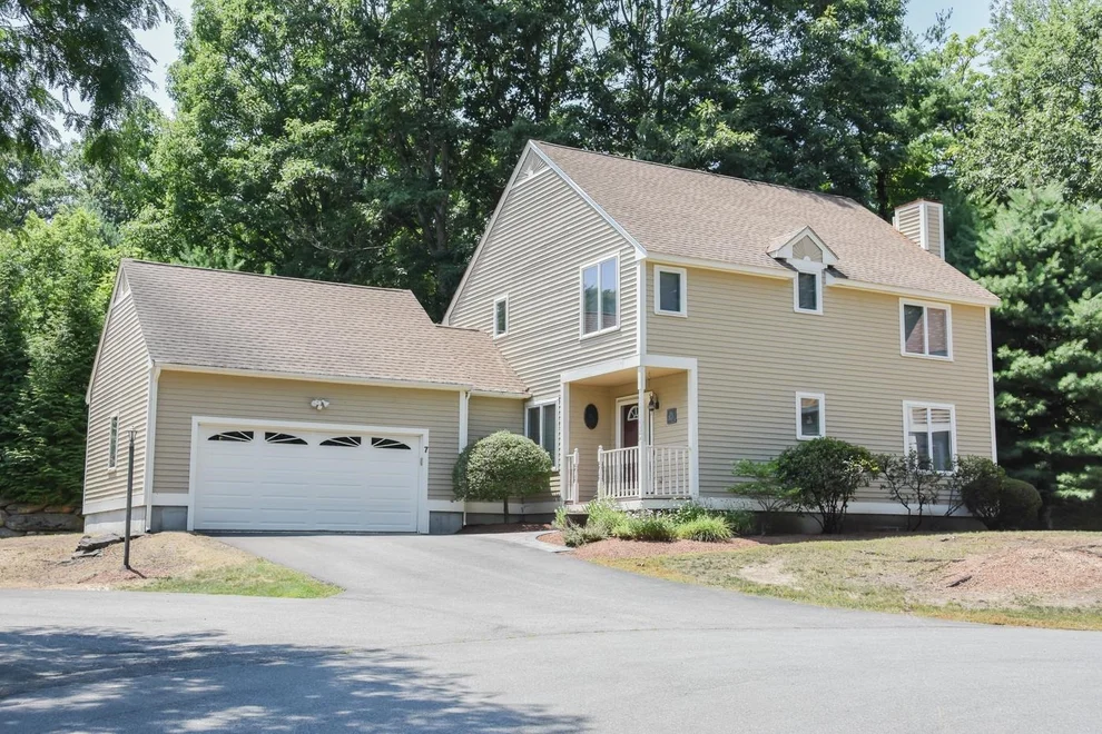 Unit for sale at 7 Casey, Nashua, NH 03063