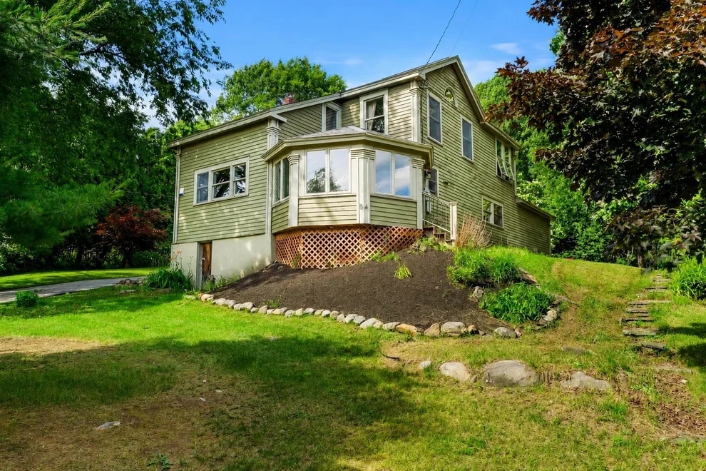 Unit for sale at 84 North Water, Boscawen, NH 03303