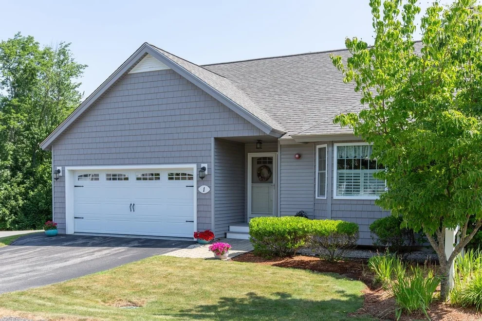 Unit for sale at 1 Guernsey, Atkinson, NH 03811