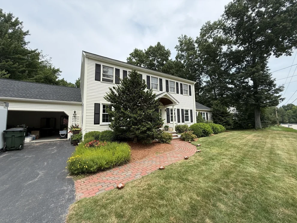 Unit for sale at 516 Currier, Manchester, NH 03104