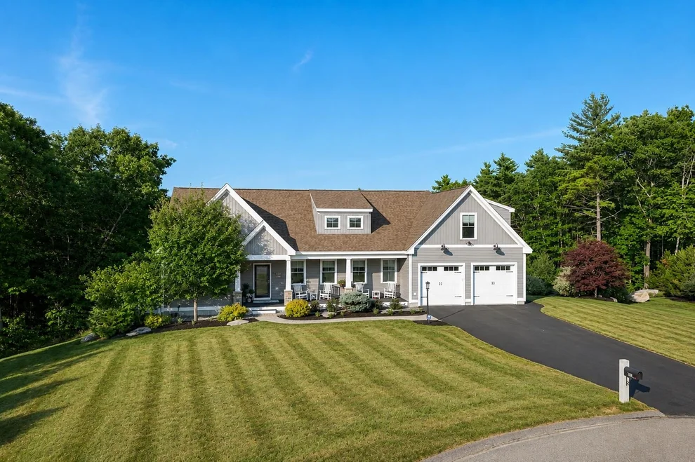 Unit for sale at 18 Sunrise, Auburn, NH 03032