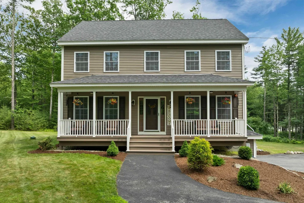 Unit for sale at 142 Raymond, Nottingham, NH 03290