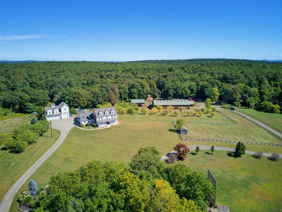 Unit for sale at 124 Bush Hill, Hudson, NH 03051
