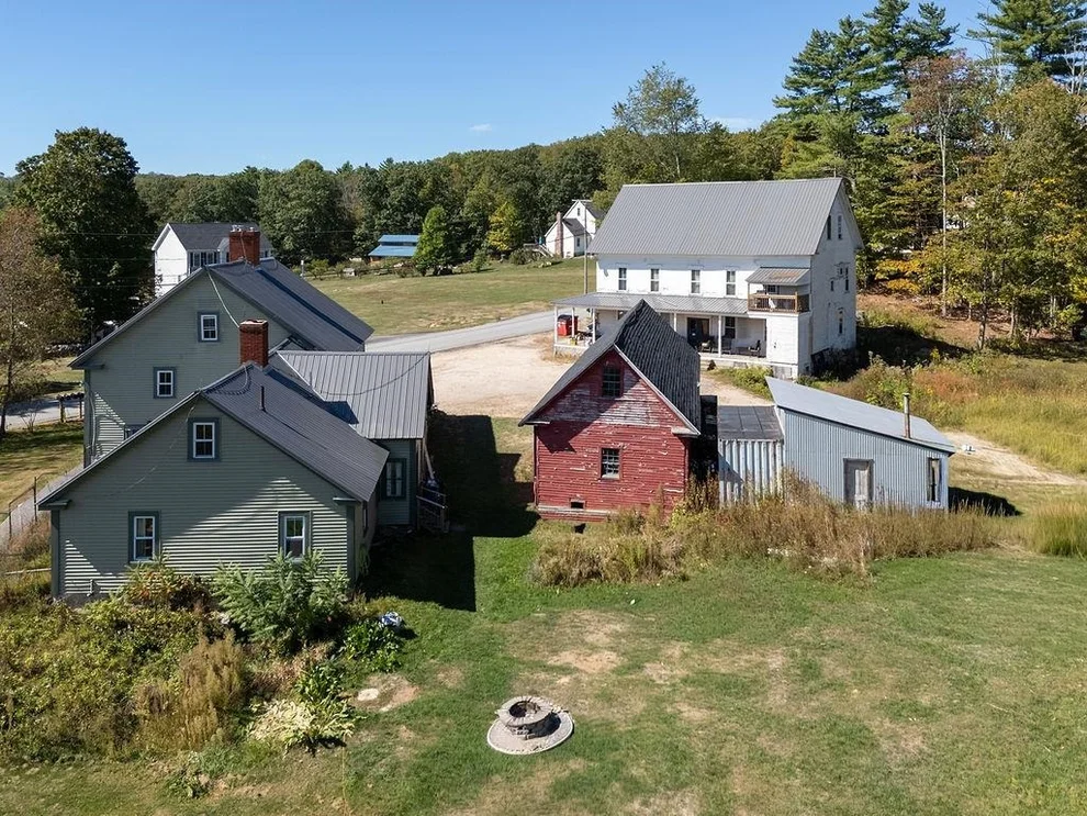 Unit for sale at 147 Middle, Deerfield, NH 03037