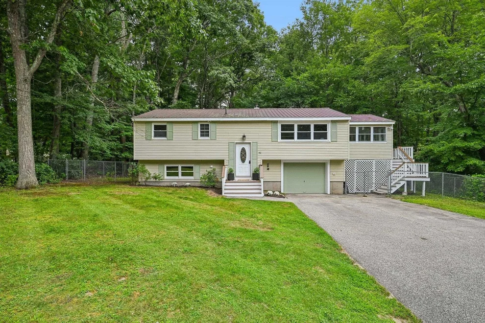 Unit for sale at 92 Bypass 28, Derry, NH 03038