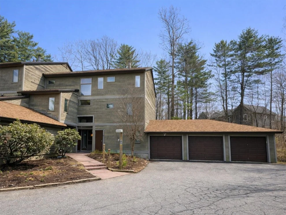 Unit for sale at 71 East Redrock, Burlington, VT 05401