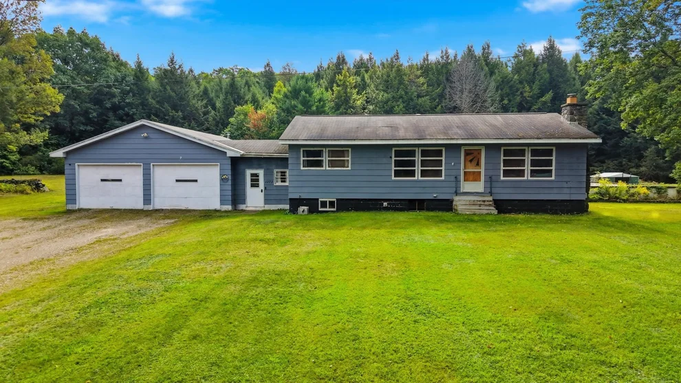 Unit for sale at 1373 N Hemlock, Charlestown, NH 03603
