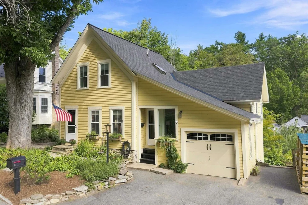 Unit for sale at 8 Old Coach, New Boston, NH 03070